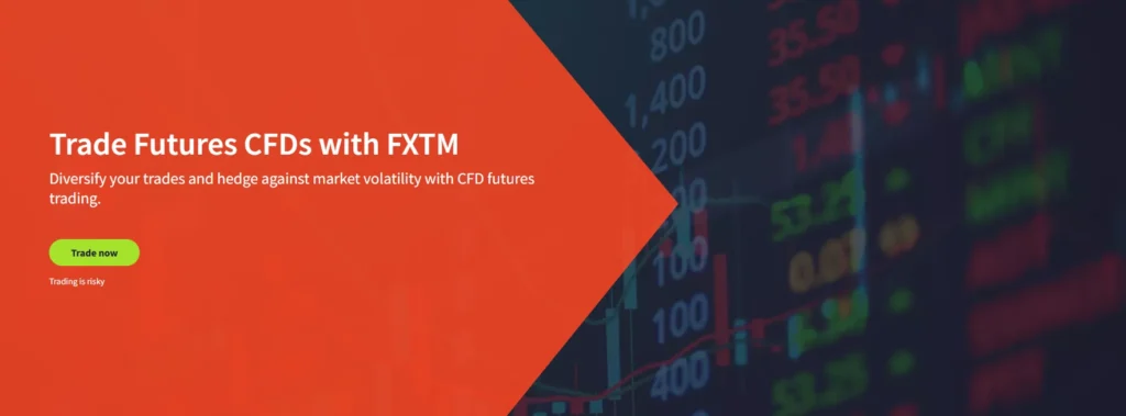 Copy Trading 솔루션과 혁신적인 거래 기술에 중점을 둔 FXTM 브로커의 전문 거래 환경.